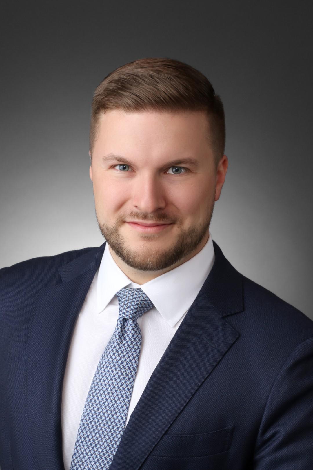 Chaz Bauer